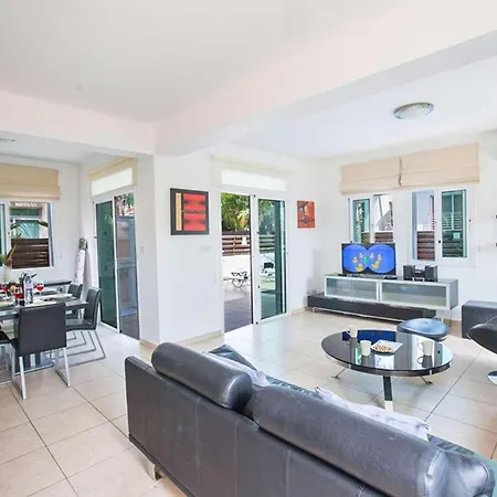 Villa Med 24 Protarász